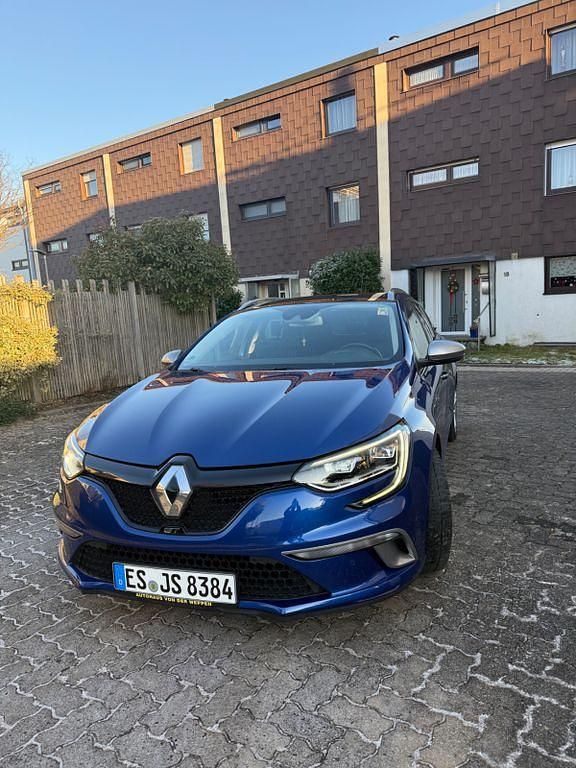 Blau Gebraucht 2018 Renault Mégane GT GT Coupé | 15.200 € (Etwas zu teuer) - Bild 1/4