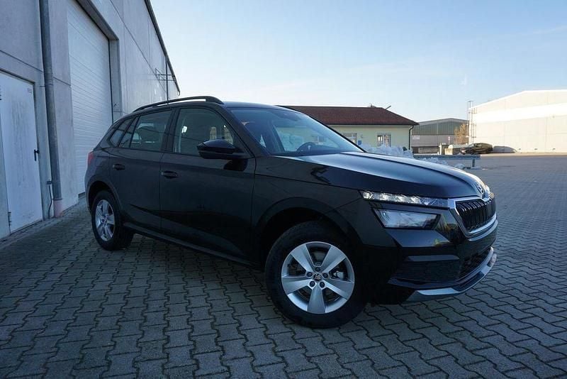 Schwarz Gebraucht 2023 Skoda Kamiq Ambition SUV | 19.895 € (Superpreis) - Bild 1/4