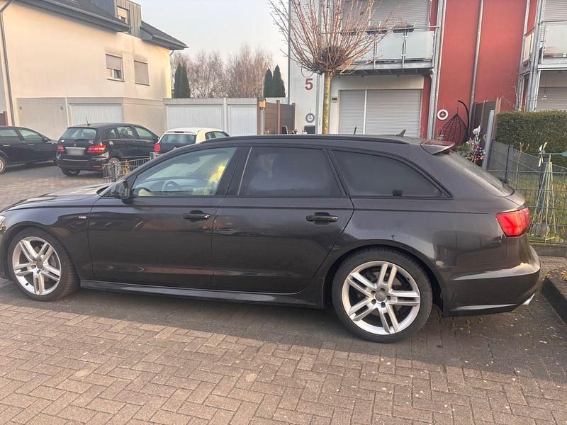 Gebraucht Audi A6 S-Line 218 PS (160 kW) 2016 Grau Kombi