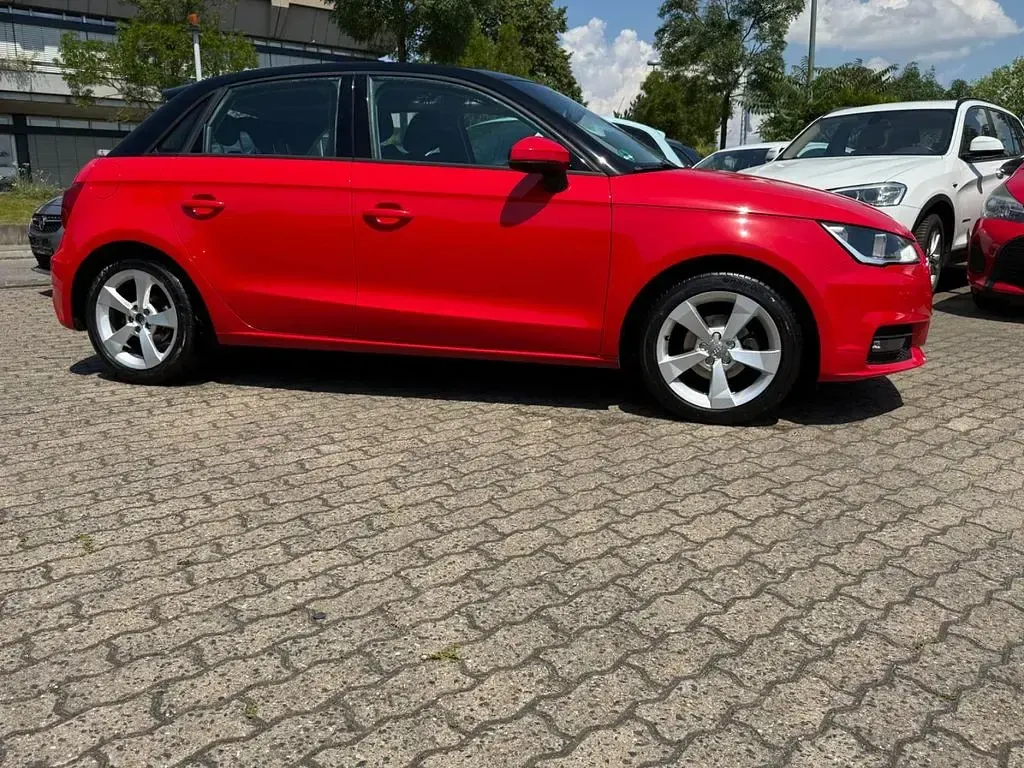 Gebraucht Audi A1 Sportback Sport 95 PS (69 kW) 2018 Rot Kleinwagen