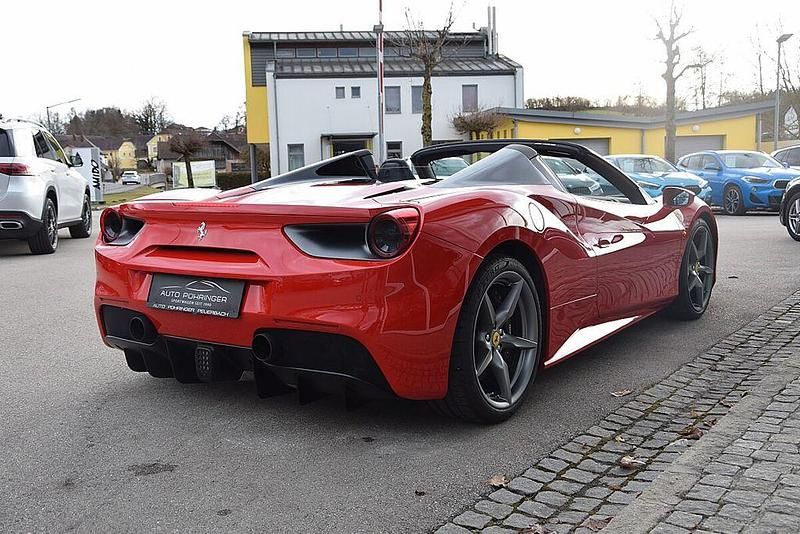 Gebraucht Ferrari 488 670 PS (492 kW) 2018 Rot Cabrio