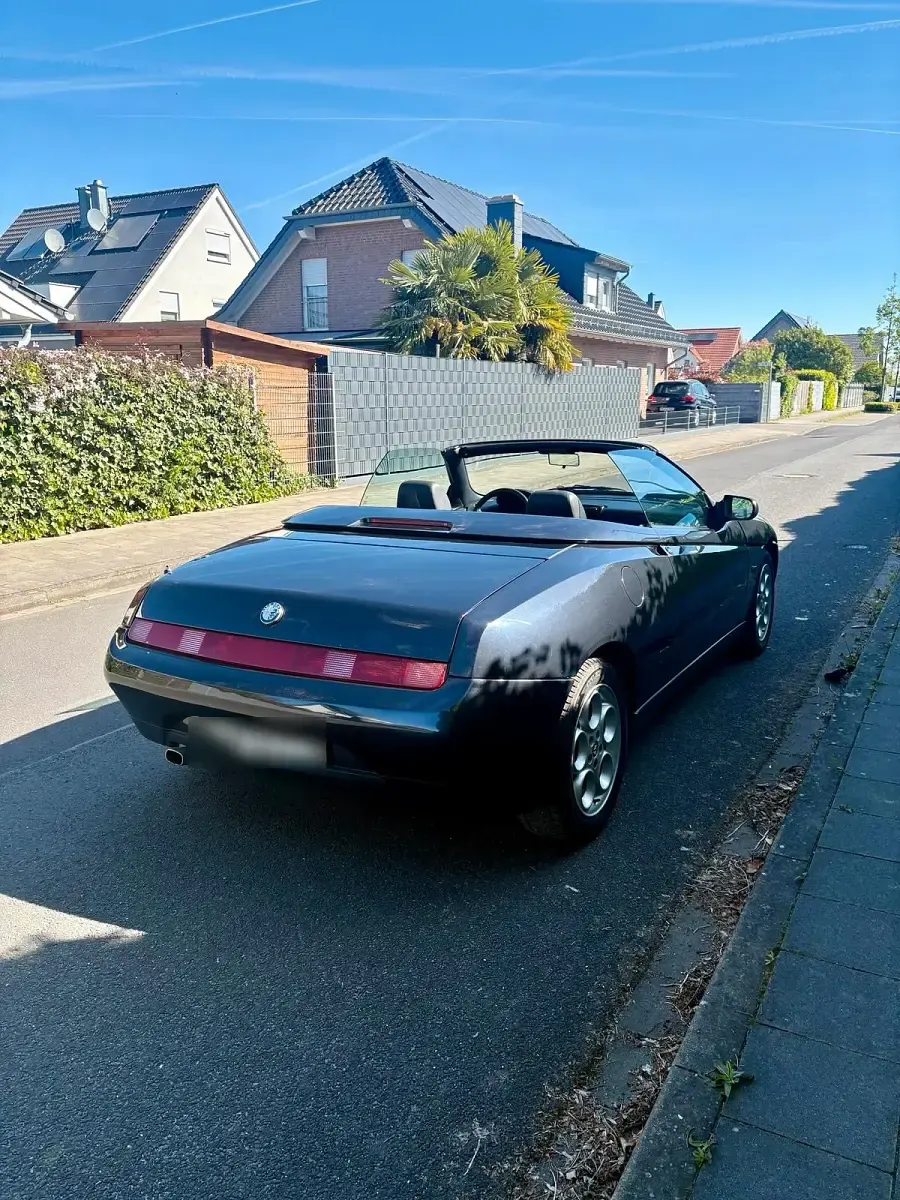 Second-hand Alfa Romeo Spider 155 CP (114 kW) 1998 Negru Cabrio