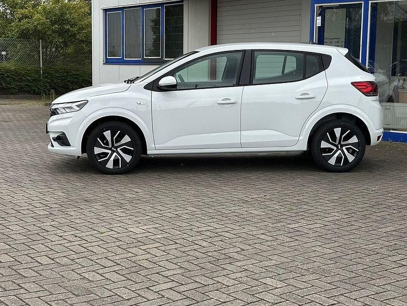 Gebraucht Dacia Sandero Expression 91 PS (66 kW) 2025 Weiß Limousine