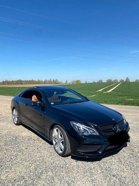 Gebraucht Mercedes E250 AMG line 211 PS (155 kW) 2014 Schwarz Coupé