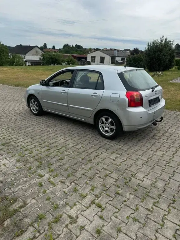 Gebraucht Toyota Corolla Sol 110 PS (80 kW) 2004 Silber Limousine