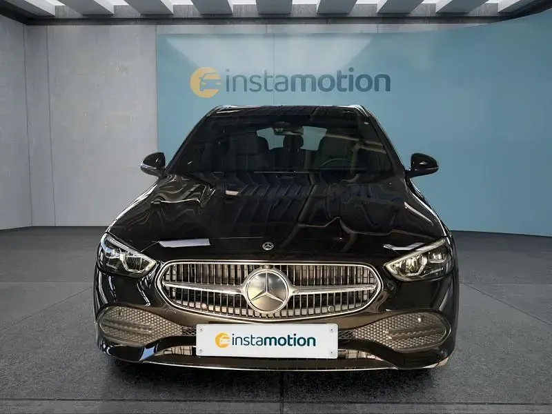 Gebraucht Mercedes C200 163 PS (119 kW) 2024 Schwarz Kombi