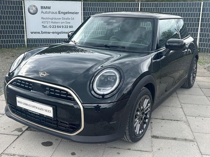 Gebraucht Mini John Cooper Works 156 PS (114 kW) 2025 Schwarz Kleinwagen