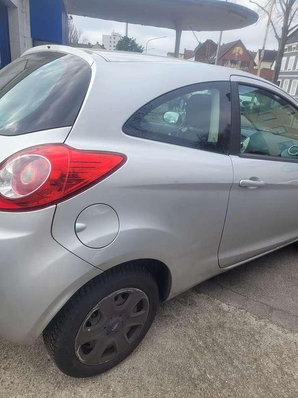 Gebraucht Ford Ka Champions Edition 69 PS (50 kW) 2012 Silber Kleinwagen