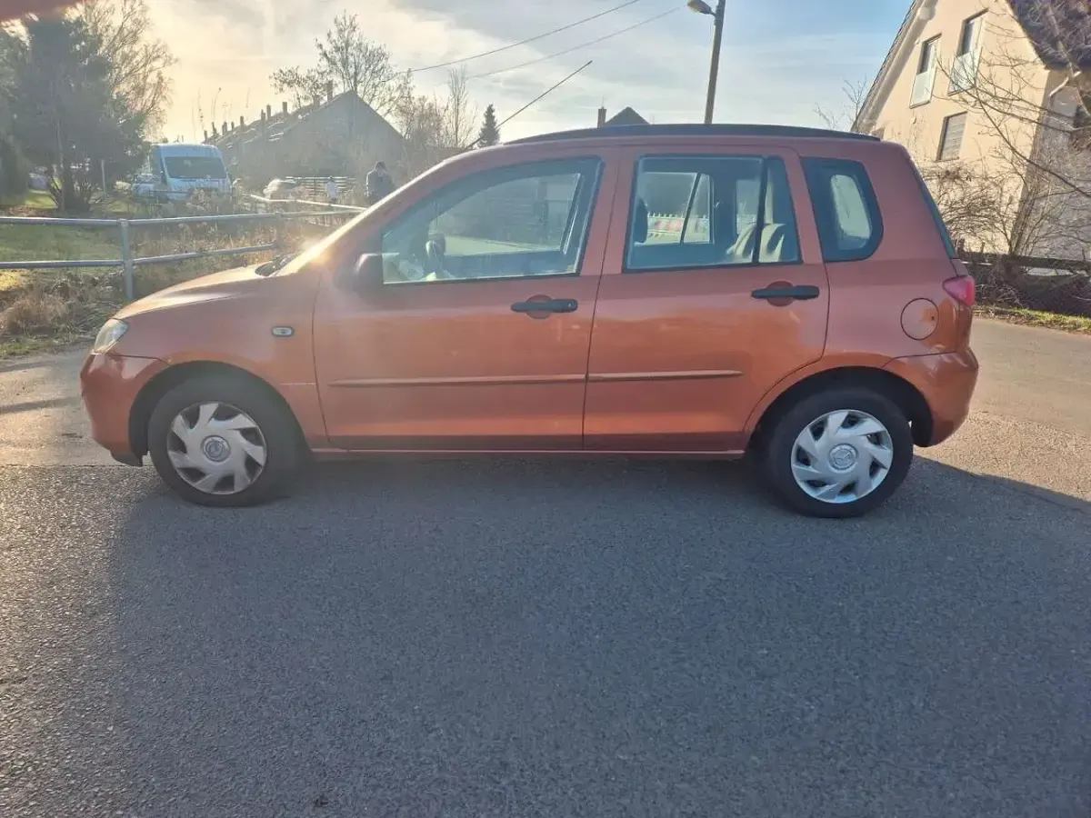 Gebraucht Mazda 2 Exclusive 80 PS (58 kW) 2003 Orange Kleinwagen