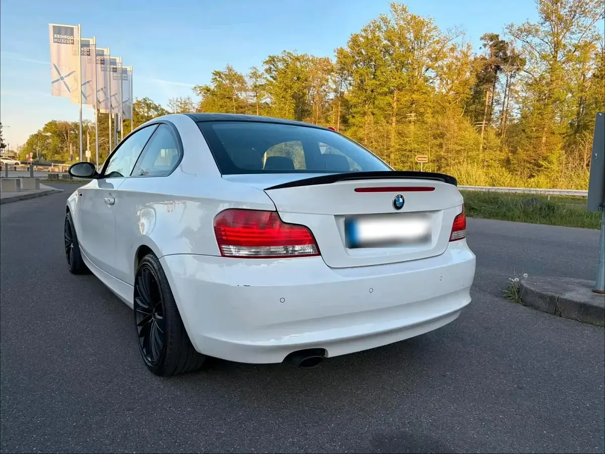 Gebraucht BMW 120 Coupé Performance 177 PS (130 kW) 2009 Weiß Coupé