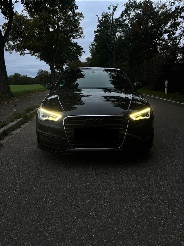 Second-hand Audi A3 S-Line 125 CP (91 kW) 2012 Negru Hatchback