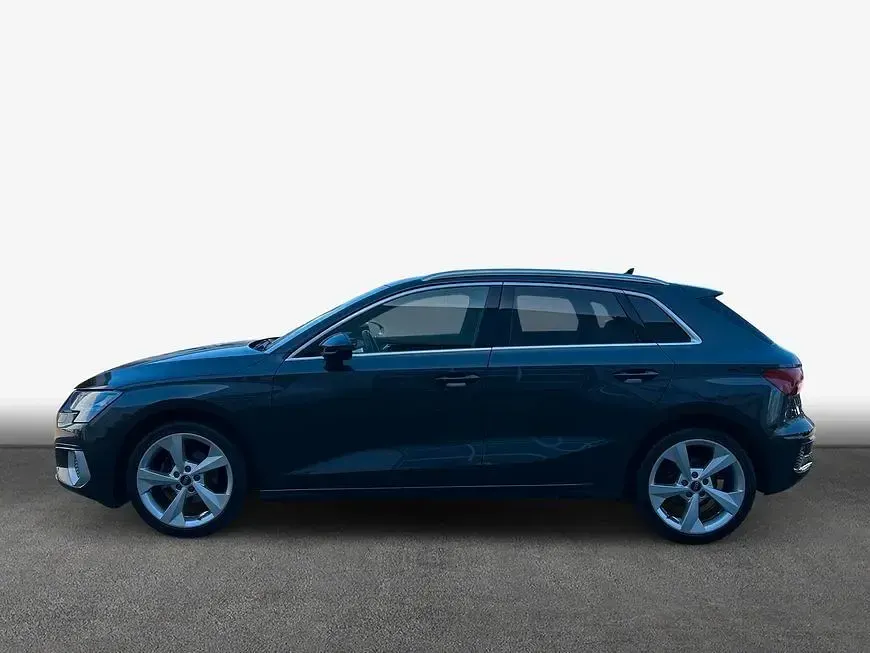 Gebraucht Audi A3 Advanced 110 PS (80 kW) 2023 Manhattangrau metallic Limousine