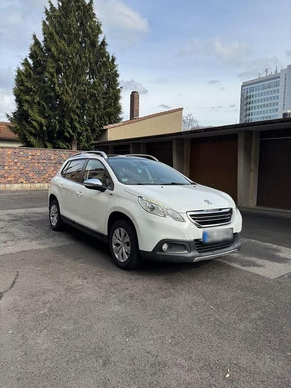 Gebraucht Peugeot 2008 Style 92 PS (67 kW) 2015 Weiß SUV