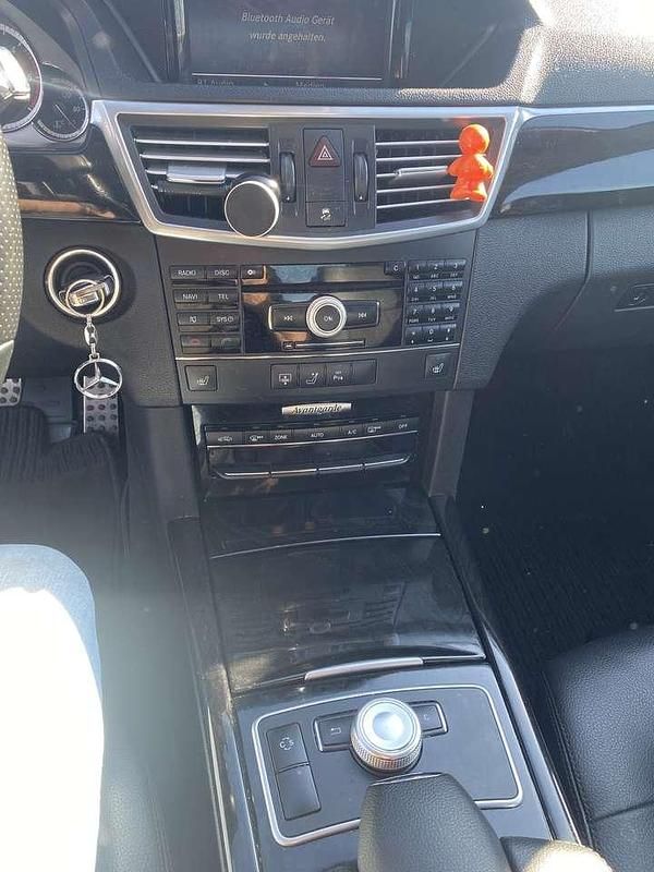 Gebraucht Mercedes E350 AMG 231 PS (169 kW) 2010 Schwarz Limousine