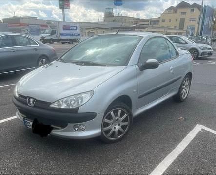 Silber Gebraucht 2003 Peugeot 206 CC Cabrio | 1.700 € - Bild 1/4