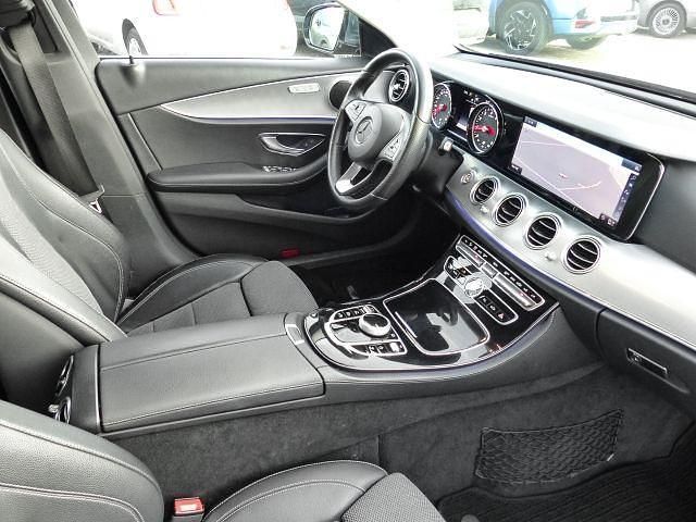 Second-hand Mercedes E200 184 CP (135 kW) 2018 Gri Break