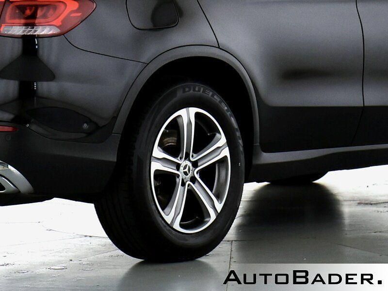 Gebraucht Mercedes GLC220 Exclusive 194 PS (142 kW) 2022 197 lack obsidianschwarz SUV