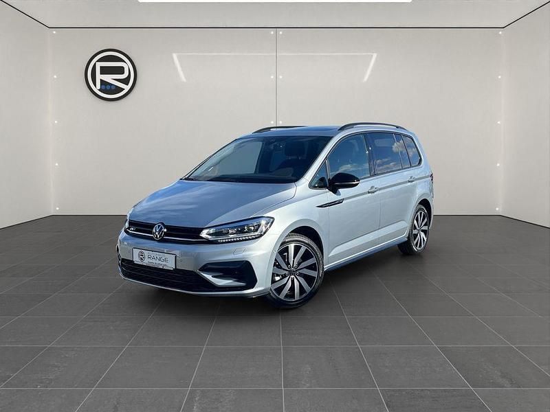 Gebraucht VW Touran Highline 150 PS (110 kW) 2024 Silber Van / Kleinbus