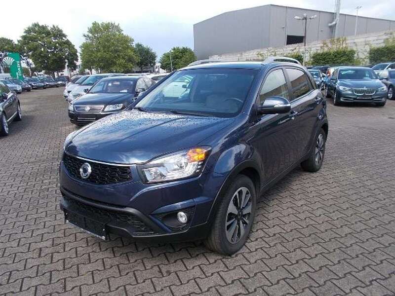 Blau Gebraucht 2014 Ssangyong Korando Sapphire SUV | 9.990 € (Etwas zu teuer) - Bild 1/4