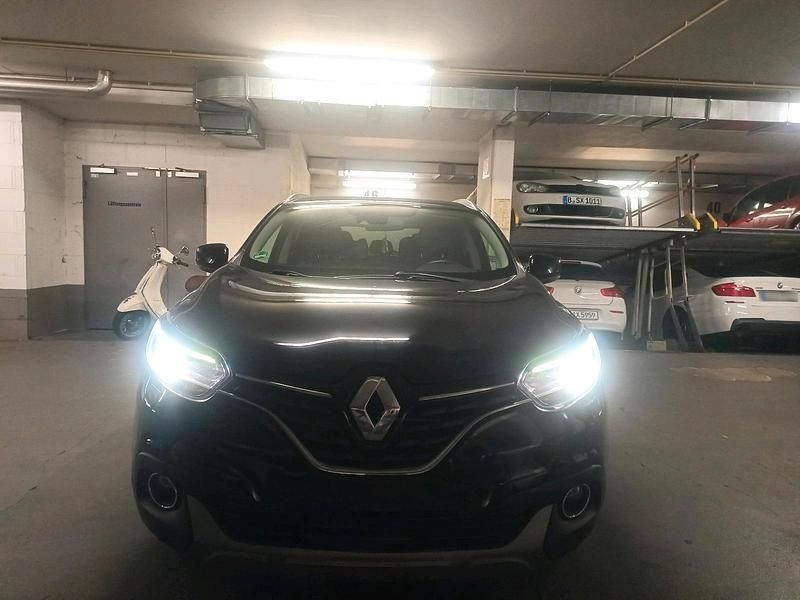 Gebraucht Renault Kadjar 110 PS (80 kW) 2015 Schwarz SUV