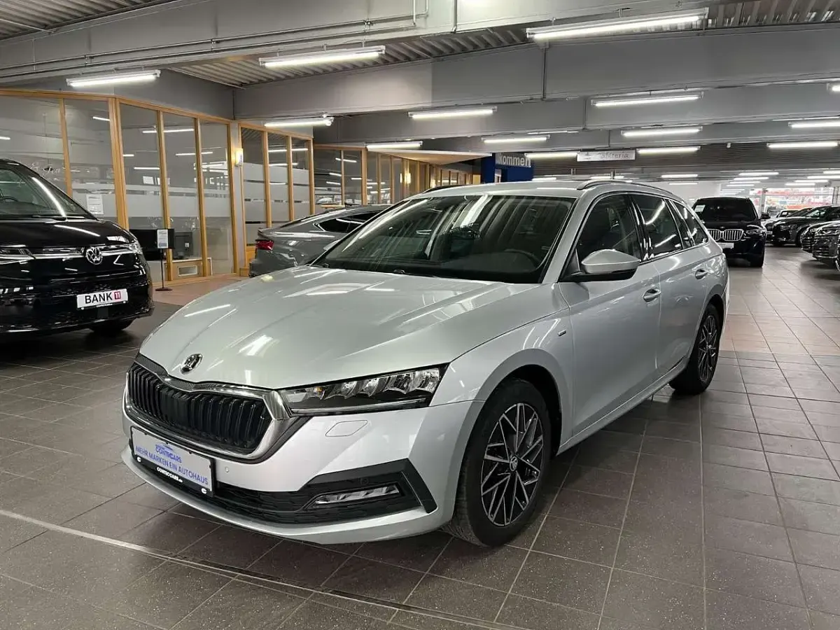 Gebraucht Skoda Octavia Clever 150 PS (110 kW) 2022 Brilliant Kombi