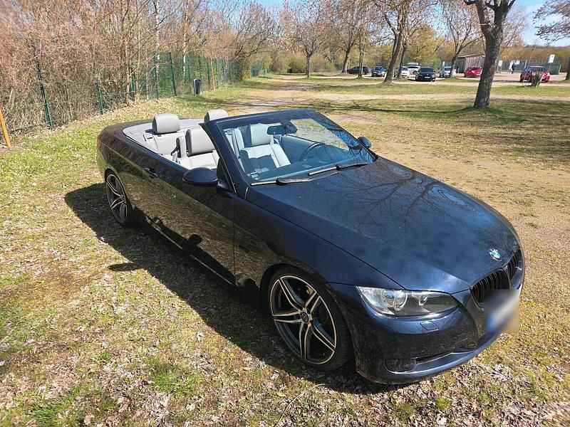 Gebraucht BMW 320 Cabriolet 177 PS (130 kW) 2009 Blau Cabrio