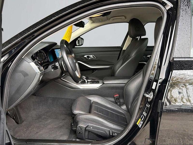 Gebraucht BMW 330e Advantage 252 PS (185 kW) 2020 Schwarz Limousine