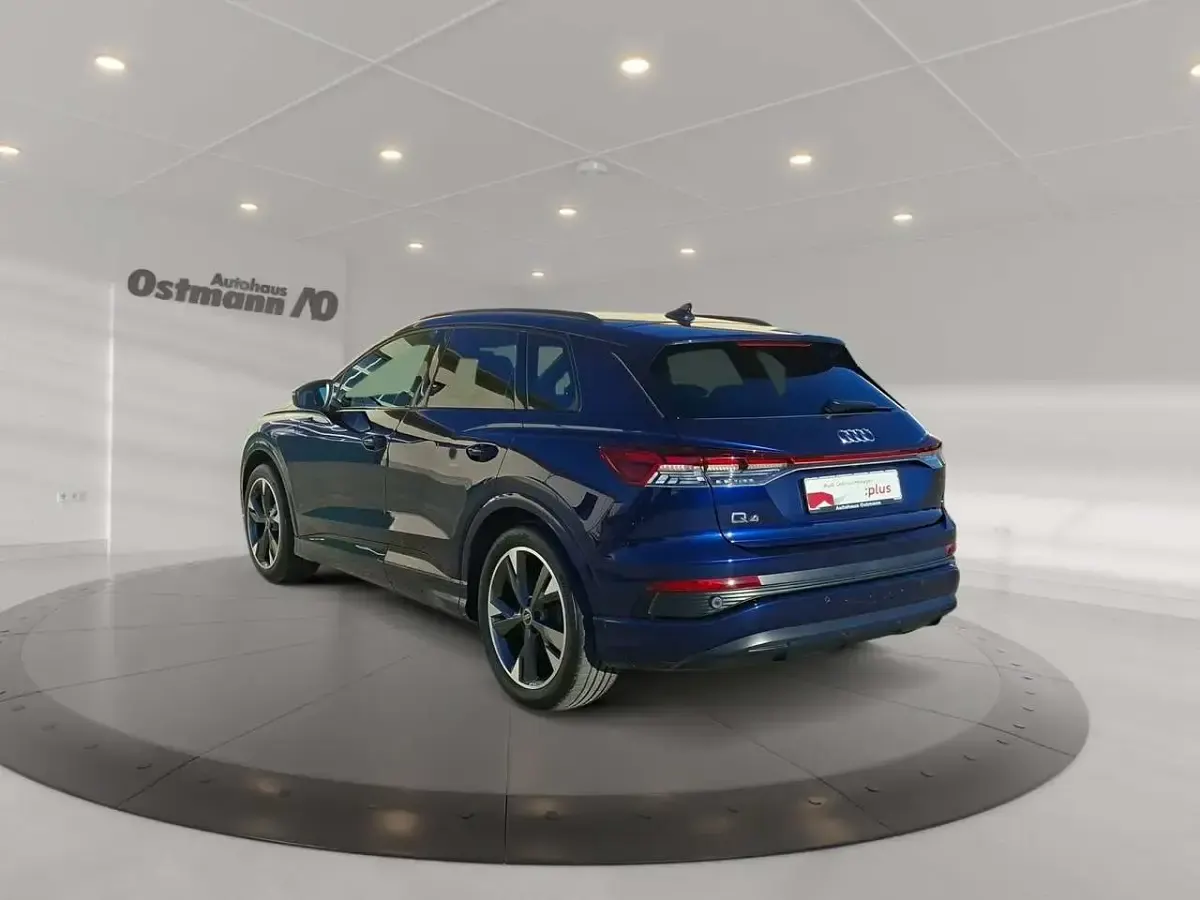 Gebraucht Audi Q4 e-tron S-Line 150 kW (204 PS) 2022 Blau SUV