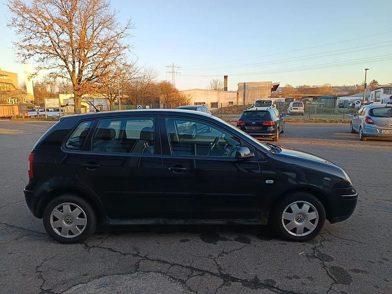 Gebraucht VW Polo Basis 75 PS (55 kW) 2005 Schwarz Limousine