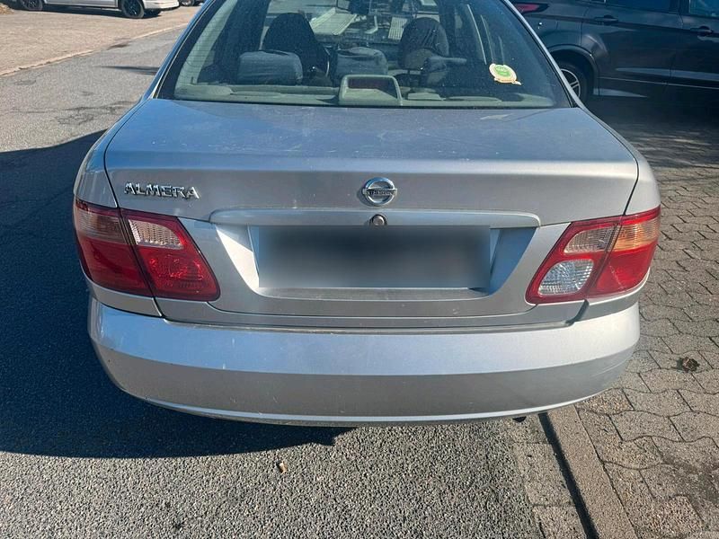 Gebraucht Nissan Almera 98 PS (72 kW) 2003 Silber Limousine