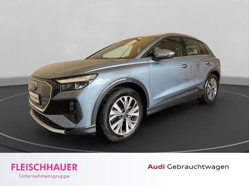 Blau Gebraucht 2022 Audi Q4 e-tron Ambiente SUV | 33.980 € (Fairer Preis) - Bild 1/4