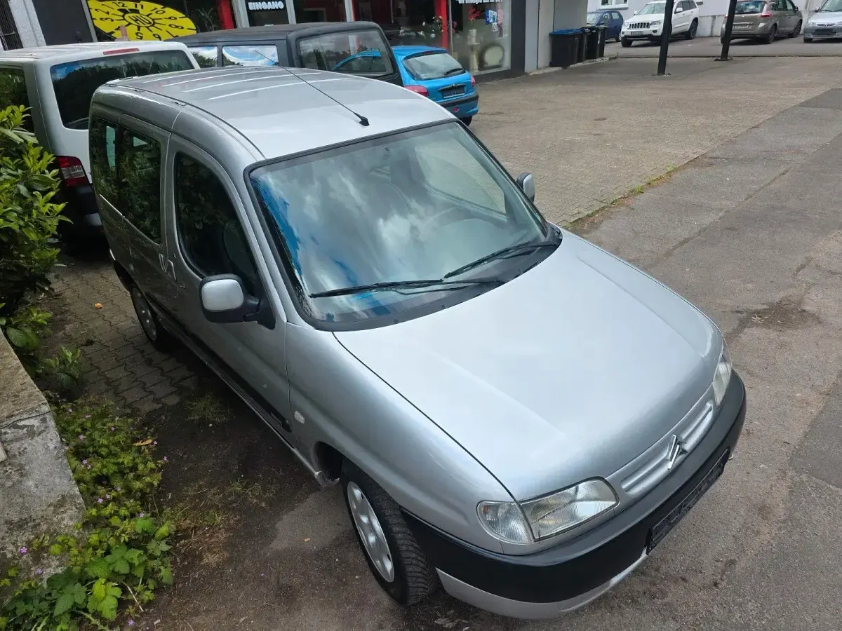 Gebraucht Citroën Berlingo 90 PS (66 kW) 2000 Silber Van / Kleinbus
