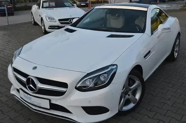 Gebraucht Mercedes SLC200 AMG line 184 PS (135 kW) 2018 Polarweiss  unilack Cabrio
