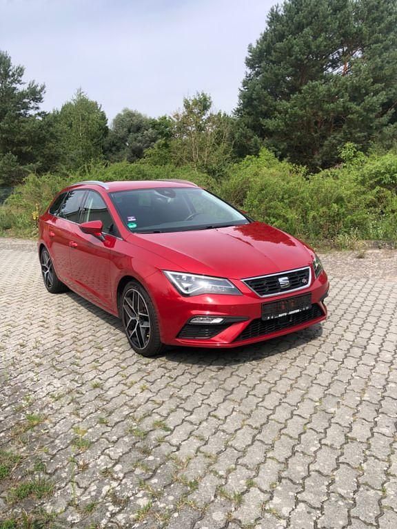 Rot Gebraucht 2019 Seat Leon ST FR Kombi | 12.900 € (Guter Preis) - Bild 1/4