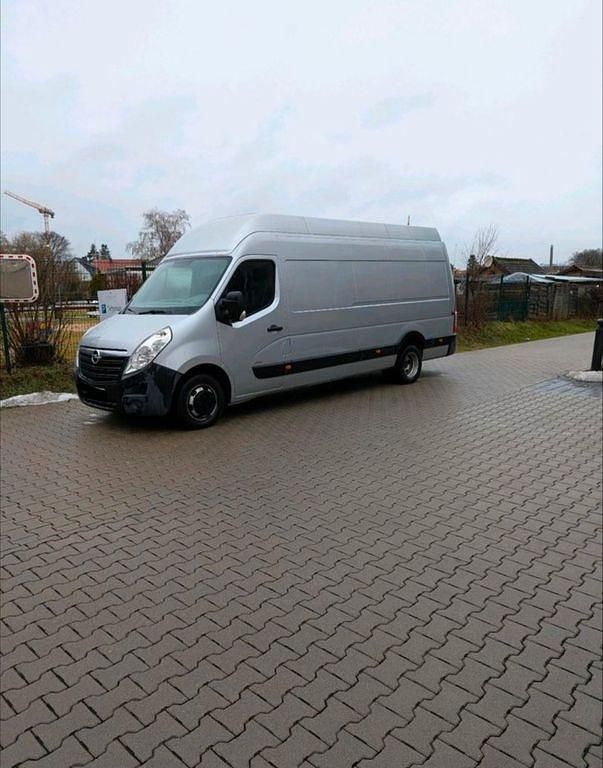 Gebraucht Opel Movano 150 PS (110 kW) 2013 Silber Van / Kleinbus