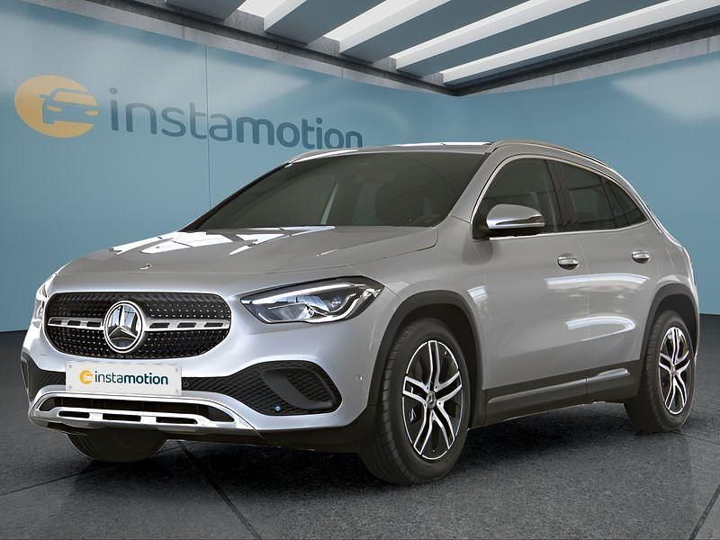 Silber Gebraucht 2021 Mercedes GLA250 SUV | 33.099 € (Fairer Preis) - Bild 1/4