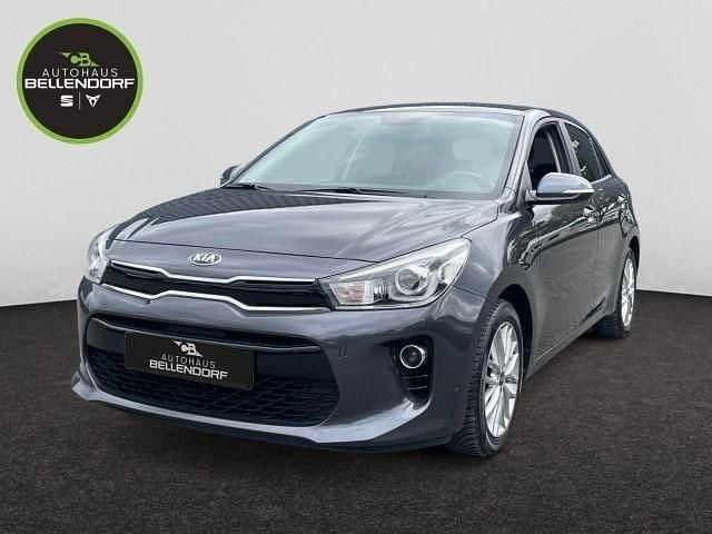Grau Gebraucht 2020 Kia Rio DREAM-TEAM Edition Limousine | 12.680 € (Fairer Preis) - Bild 1/4