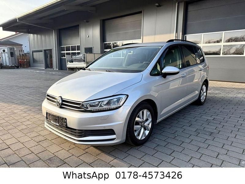 Gebraucht VW Touran Comfortline 116 PS (85 kW) 2016 Silber Van / Kleinbus