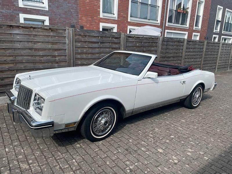 Weiß Gebraucht 1983 Buick Riviera Cabrio | 21.900 € - Bild 1/4