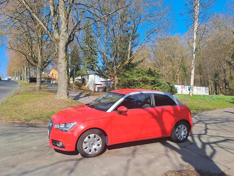 Second-hand Audi A1 86 CP (63 kW) 2011 Roșu Hatchback