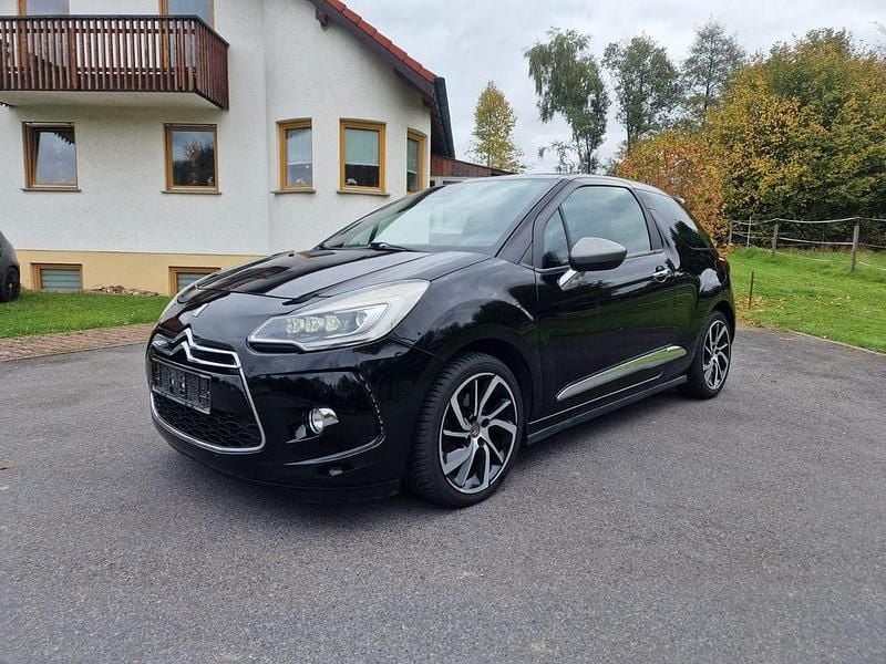 Schwarz Gebraucht 2014 Citroën DS3 Sport Chic Kleinwagen | 8.300 € (Etwas zu teuer) - Bild 1/4
