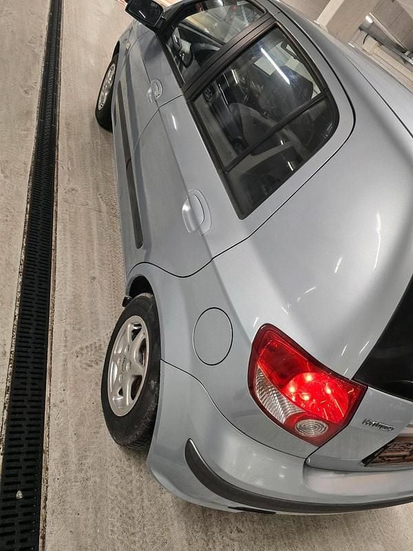 Gebraucht Hyundai Getz 63 PS (46 kW) 2004 Silber Kleinwagen