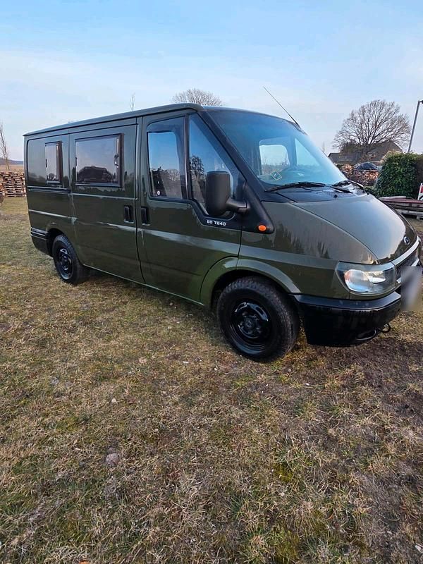 Second-hand Ford Transit 85 CP (62 kW) 2004 Verde Monovolum