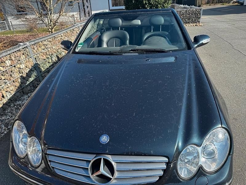 Gebraucht Mercedes CLK500 306 PS (225 kW) 2003 Blau Cabrio