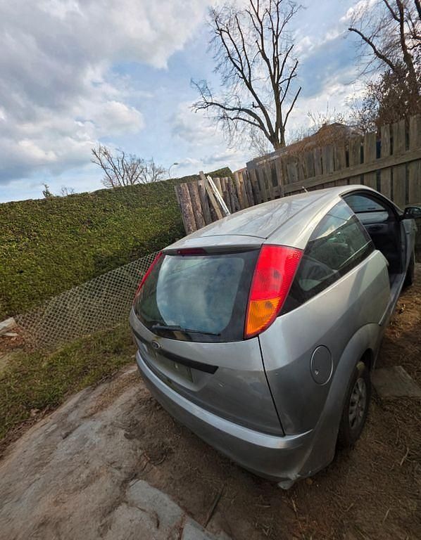 Gebraucht Ford Focus 101 PS (74 kW) 2003 Silber