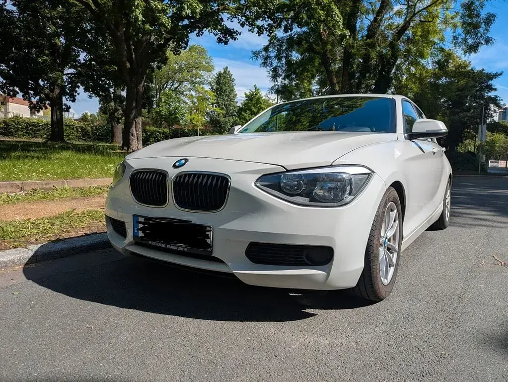 Gebraucht BMW 116 Performance 136 PS (100 kW) 2013 Weiß Kleinwagen