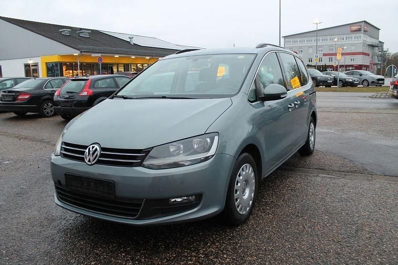 Pantheongrau metallic Gebraucht 2010 VW Sharan Comfortline Van / Kleinbus | 6.499 € (Superpreis) - Bild 1/4