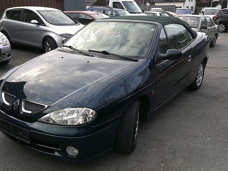 Gebraucht Renault Mégane Cabriolet Privilege 107 PS (78 kW) 2002 Grün Cabrio