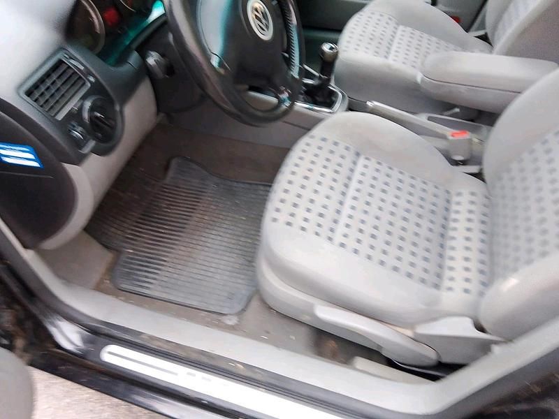 Gebraucht VW Bora 115 PS (84 kW) 2003 Schwarz Limousine