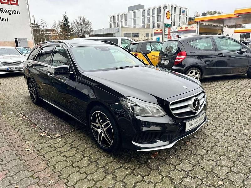 Gebraucht Mercedes E500 408 PS (300 kW) 2014 Obsidianschwarz Kombi